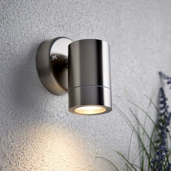 Vogue Lighting Alonzo Outdoor 1 Light Wall Light Silver